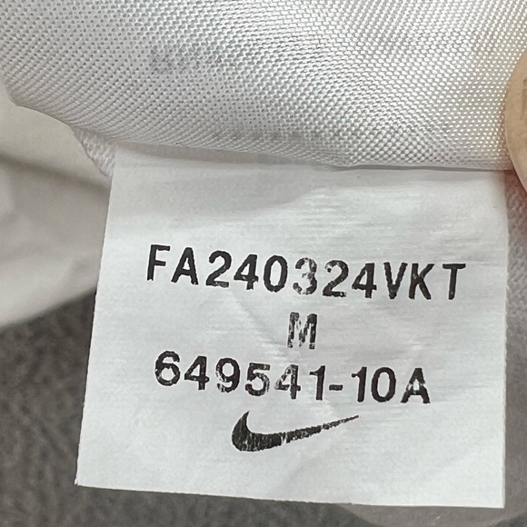 Nike Teamwork Makes The Dream Work White Graphic T-Shirt Men’s Size Medium - Picture 5 of 5